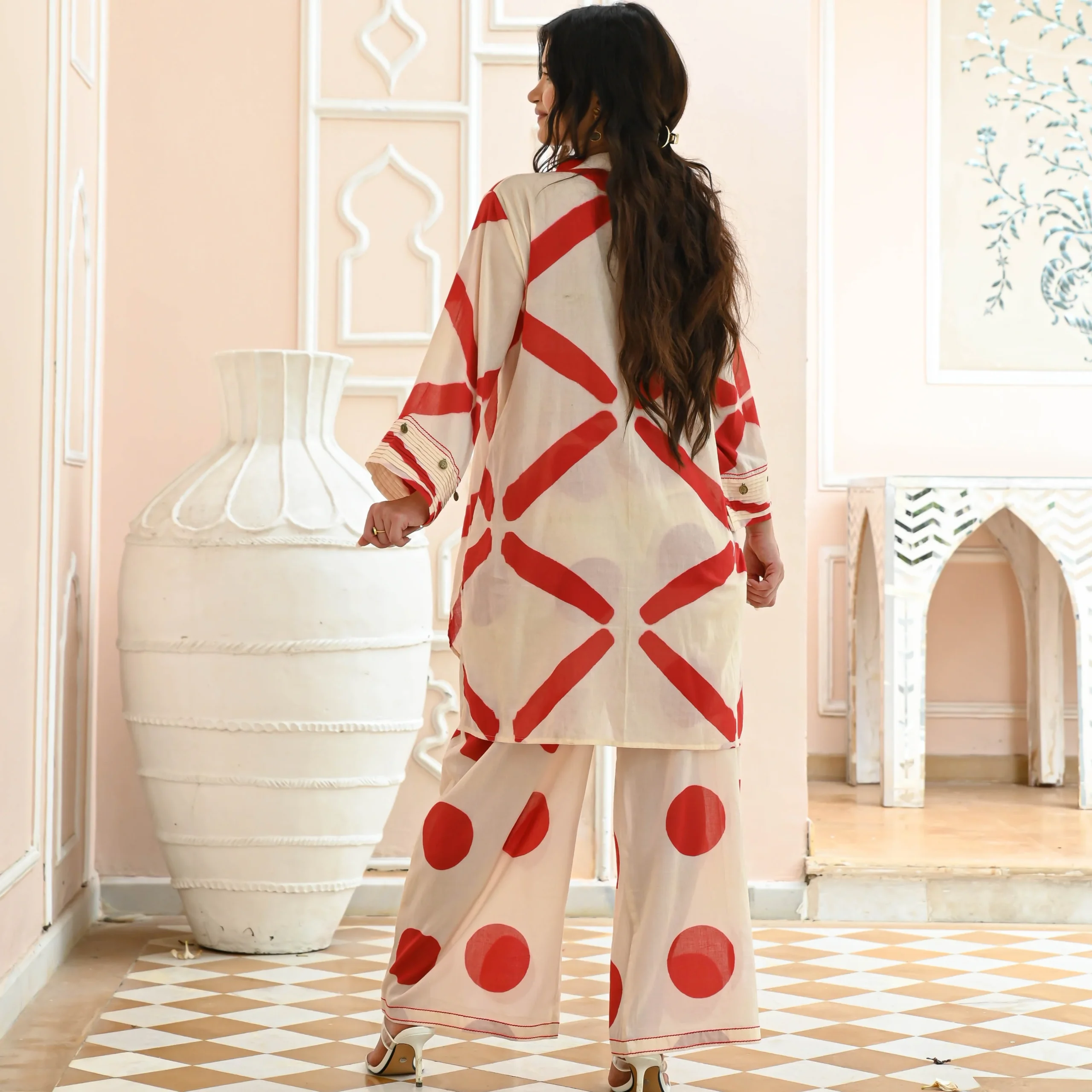 Nirupa Clamp Co-ord Set - Image 2